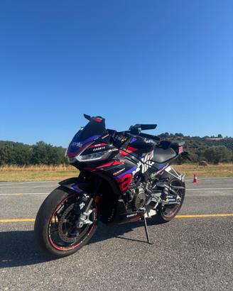 Aprilia tuono RS Factory 660