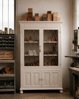 Vetrina d’epoca shabby chic romantica