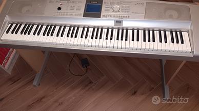 Tastiera Digitale  Yamaha Portable Grand Dgx 505