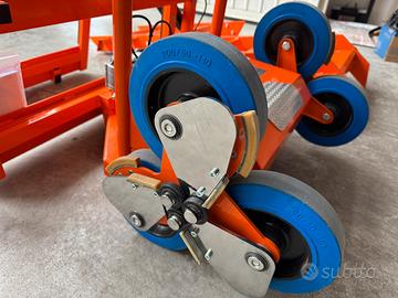 Carrello saliscale elettrico