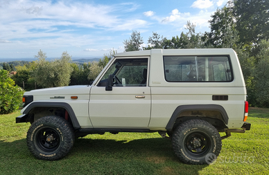 Toyota Land cruiser hzj 74 2001