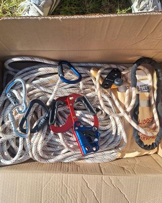 materiale per arrampicata