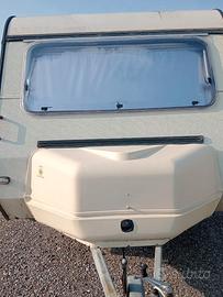 Caravan 4 Posti Revisionata