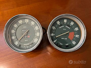 Alfa Romeo Giulia Nuova Super 1300 strumenti