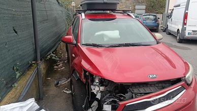 Kia stonic incidentata