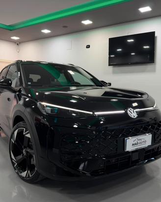 Volkswagen T-Roc 1.5 eTSI ACT 150 CV DSG R-Line