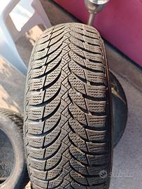 gomme neve  175 65 r15 