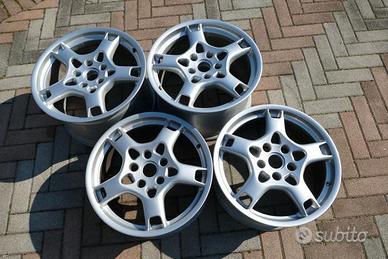 cerchi in lega x Porsche 911 da 19 pollici