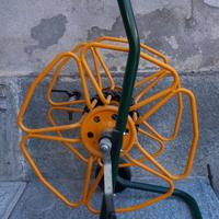 Carrello avvolgitubo porta gomma