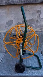Carrello avvolgitubo porta gomma