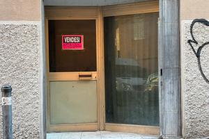 Locale con vetrina in pieno Centro