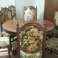 Mobile da Sala con Tavolo e sei Sedie