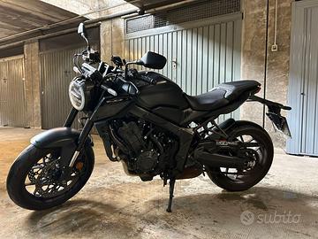 Honda CB 650R - 2022 - 35kw