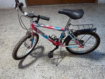 Bicicletta per bambini/e