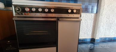 CUCINA A GAS E FORNO