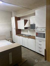 Mobili per arredamento casa