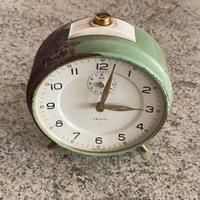 Orologio sveglia a corda