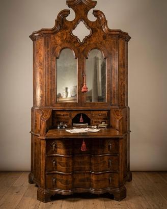 Trumeau in stile Barocchetto, alta ebanisteria