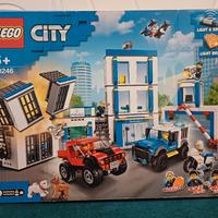 60246 LEGO CITY STAZIONE DI POLIZIA PZ 743 ANNI 6+