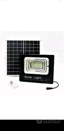 faro con pannello solare 100w