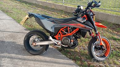 KTM 690 SMC R