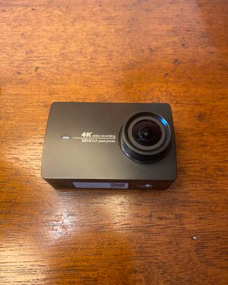Yi Camera 4K - Action Cam con accessori