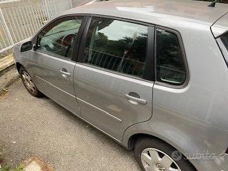 Volkswagen Polo 2007 photo 2