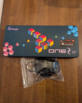 Bundle mouse+tastiera meccanica+Tappetino