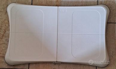 Wii Balance Board con gioco Wii Fit Plus