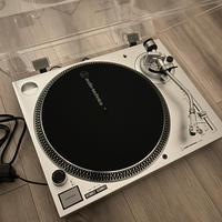 Giradischi con Pitch Control per DJ