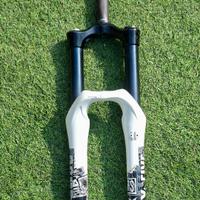 Marzocchi Bomber 55RS 26" + Cerchione, DESCRIZIONE