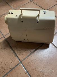 MACCHINA DA CUCIRE SINGER “STARLET 354