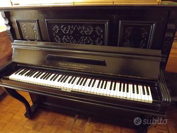 August Förster  pianoforte verticale anno 1900