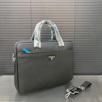 Borsa business da uomo nera Prada