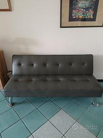 2 divani letto in ecopelle