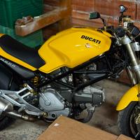 Ducati Monster 600 allestitemnto 900