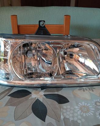 Faro Anteriore Destro TYC 20-A677