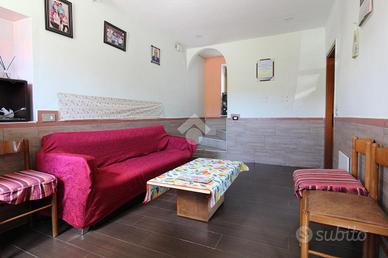 VILLA A SCHIERA CENTRALE A ARZIGNANO