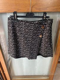 Shorts effetto gonna tweed con bottoni dorati xs