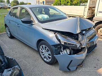 Opel Corsa F anno 2024 ricambi usati