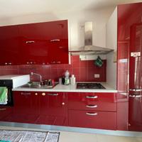 Appartamento Nuovo con Facciate Rifatte Arredato