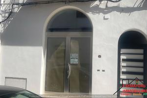 Locale Commerciale Via P.ssa Elena (Rif.1681)