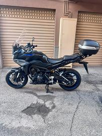 Tracer 900 abs
