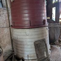 tino in vetroresina per mosto