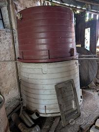 tino in vetroresina per mosto