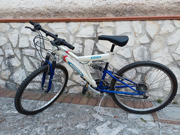 Bici Mountain bike