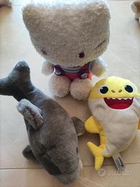 Set 10 peluche vari e colorati.