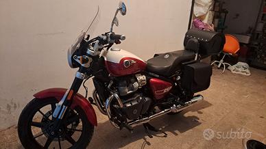Moto Royal Enfield Super Meteor 650 Celestial Red