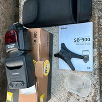 SB 900 lampeggiatore NIKON