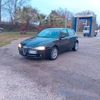 Alfa Romeo 147 1.6 nlbenzina e metano